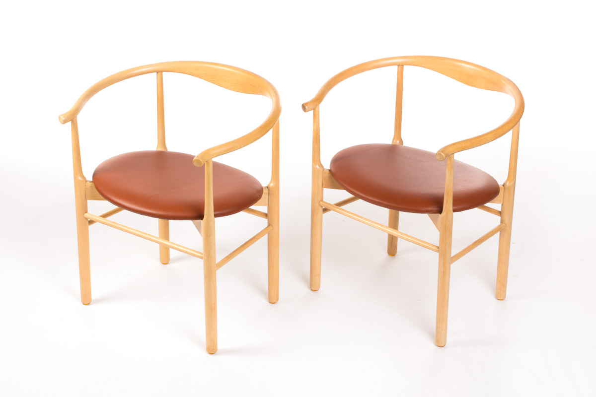 Gietvorm Leonardoda Eik Vintage set of two Danish design chairs in light beech wood - Vintage  Furniture Base